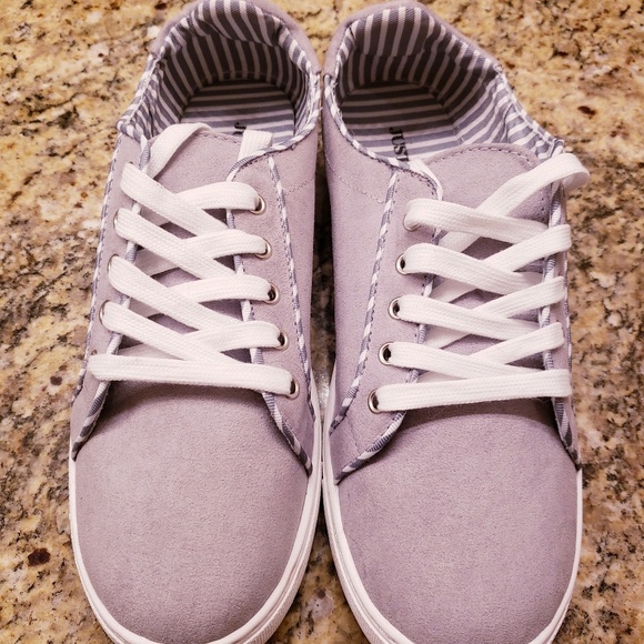 Womens casual shoes - Picture 2 of 2